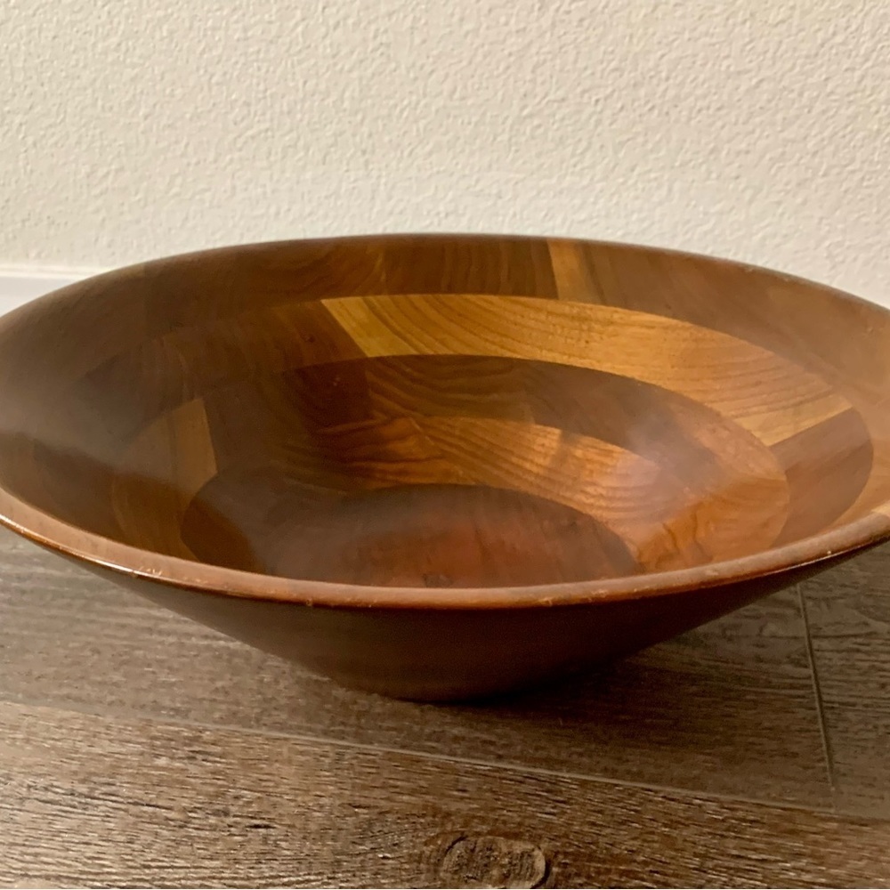 Vintage Mid. Century Walnut Salat Bowl 14”